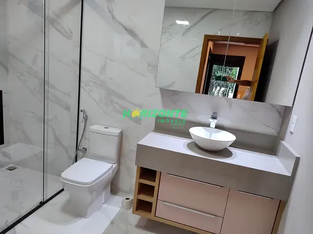 Casa com 450m² 5 quartos e 6 banheiros, à venda, no bairro Jardim do Golfe em São José dos Campos