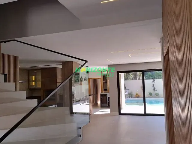 Casa com 450m² 5 quartos e 6 banheiros, à venda, no bairro Jardim do Golfe em São José dos Campos