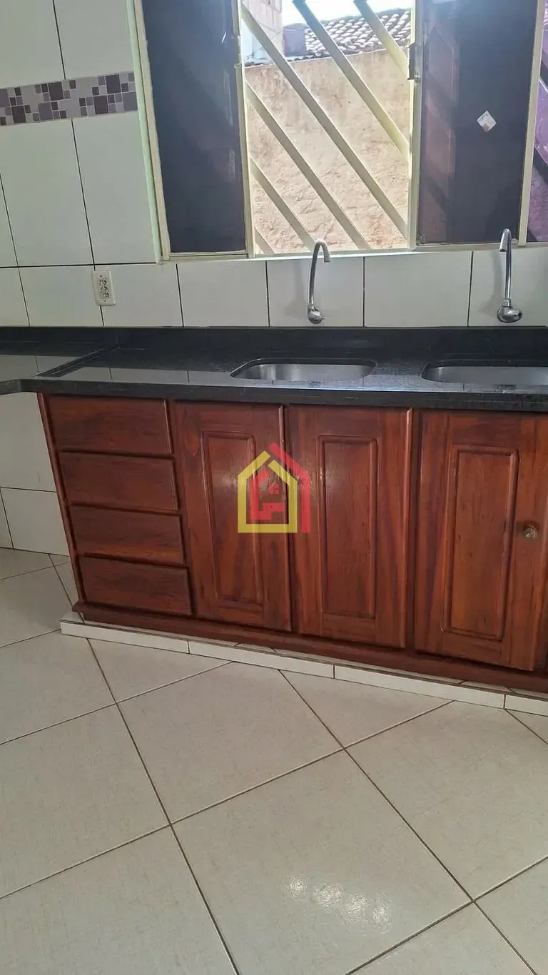 Casa à venda com 4 quartos, 2 banheiros, 1 vaga e 10m² no Nova Marabá, Marabá (PA) — foto 5 de 13