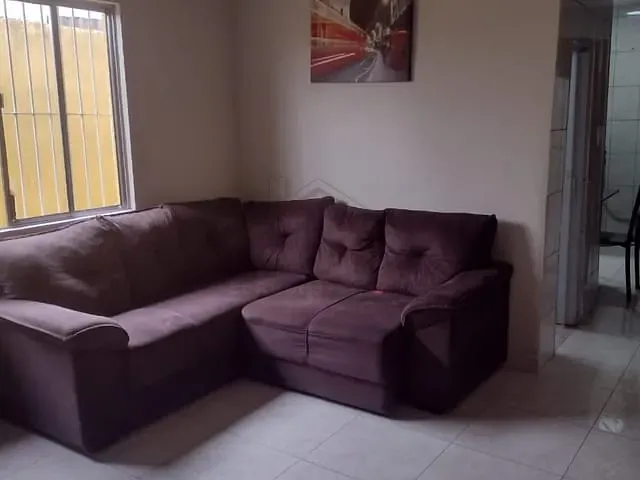 Casa com 97m² 2 quartos e 2 banheiros, à venda, no bairro Jardim Aracy em Mauá
