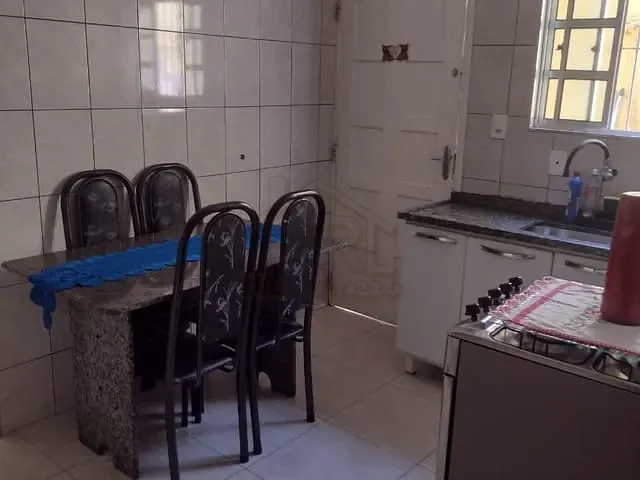 Casa com 97m² 2 quartos e 2 banheiros, à venda, no bairro Jardim Aracy em Mauá