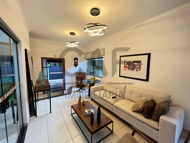 Casa com 450m² 3 quartos e 4 banheiros, à venda, no bairro Estância das Flores em Jaguariúna