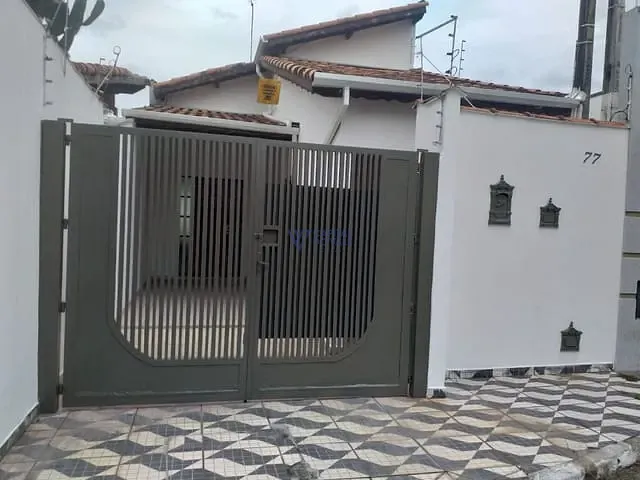 Casa com 200m² 2 quartos e 2 banheiros, à venda, no bairro Centro em Lorena