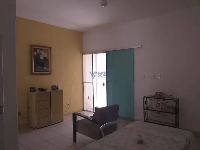 Casa com 200m² 2 quartos e 2 banheiros, à venda, no bairro Centro em Lorena