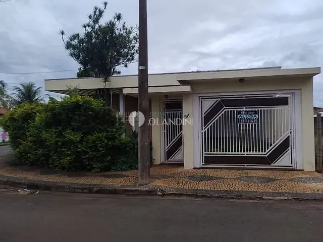 Casa com 300m² 3 quartos e 2 banheiros, para alugar, no bairro Jardim Resek em Artur Nogueira