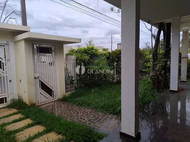 Casa com 300m² 3 quartos e 2 banheiros, para alugar, no bairro Jardim Resek em Artur Nogueira