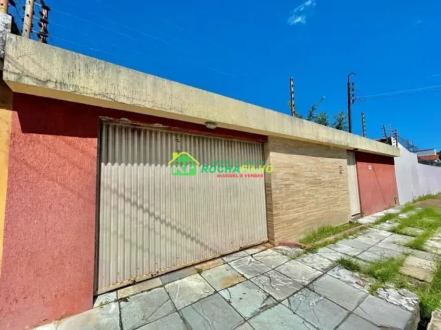 Casa com 390m² 4 quartos e 3 banheiros, à venda, no bairro Ininga em Teresina