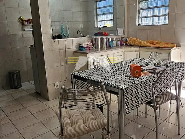 Casa com 199m² 3 quartos e 1 banheiro, à venda, no bairro Vila Nova York em São Paulo