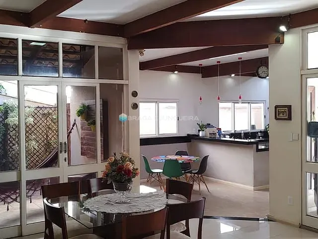 Casa com 626m² 4 quartos e 7 banheiros, à venda, no bairro Residencial Jardins em São José do Rio Preto