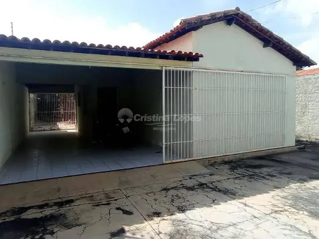Casa com 300m² 3 quartos e 2 banheiros, à venda, no bairro Parque Sul em Teresina