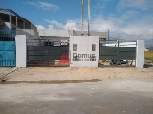 Casa com 100m², à venda, no bairro Cesar Park em Pindamonhangaba