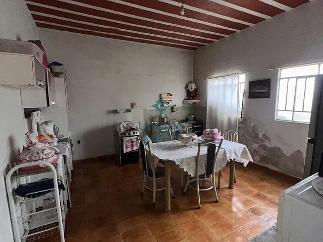 Casa 6 quartos e 3 banheiros, à venda, no bairro Paraíso em Belo Horizonte