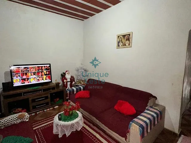 Casa 6 quartos e 3 banheiros, à venda, no bairro Paraíso em Belo Horizonte