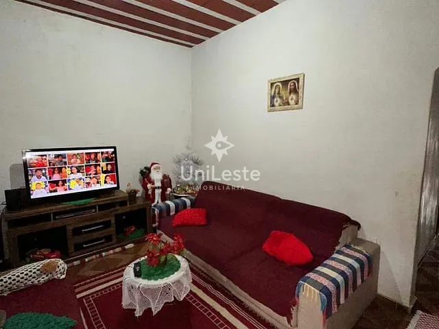 Casa 6 quartos e 3 banheiros, à venda, no bairro Paraíso em Belo Horizonte