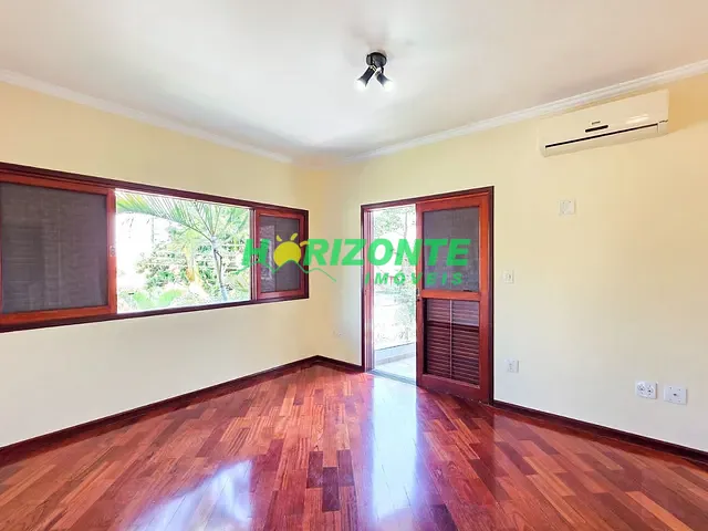 Casa com 350m² 4 quartos e 4 banheiros, à venda, no bairro Jardim Esplanada em São José dos Campos