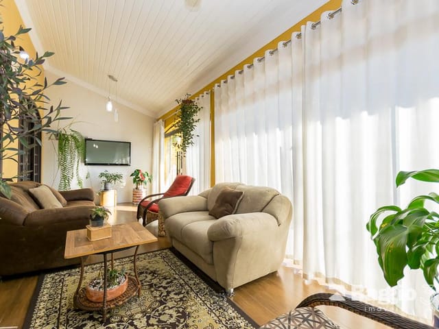 Casa com 456m² 3 quartos e 5 banheiros, à venda, no bairro Afonso Pena em São José Dos Pinhais