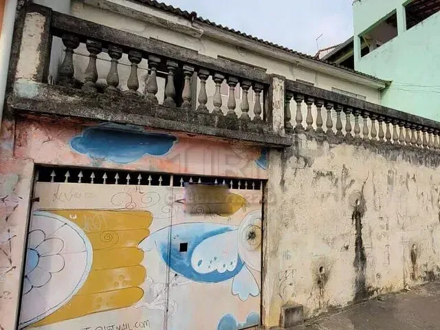 Casa com 300m² 2 quartos e 1 banheiro, à venda, no bairro Jardim Zaira em Mauá