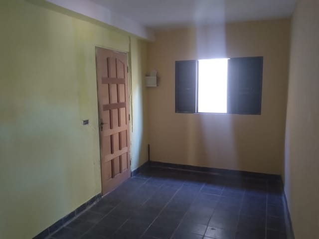Casa com 40m² 2 quartos e 1 banheiro, para alugar, no bairro Jardim Imbé em São Paulo