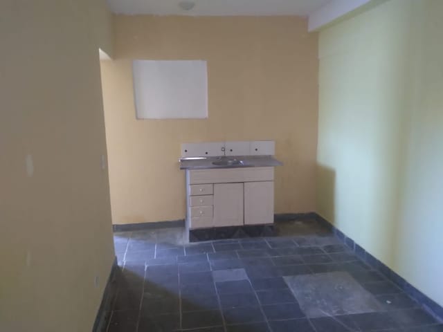 Casa com 40m² 2 quartos e 1 banheiro, para alugar, no bairro Jardim Imbé em São Paulo