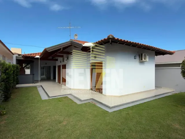 Casa com 360m² 3 quartos e 2 banheiros, à venda, no bairro Residencial Villaggio II em Bauru