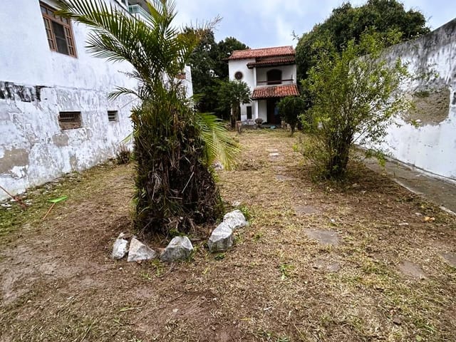 Casa com 613m² 2 quartos e 3 banheiros, à venda, no bairro São Bento em Cabo Frio