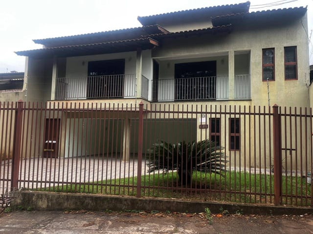 Foto do Sobrado - Sobrado para Locação, 04 Quartos (02 suítes), Lavabo, Churrasqueira, Quintal, 04 Vagas de garagem, 240 m² de construção, JD Alpes, Londrina - PR | ZBM NEGOCIOS IMOBILIARIOS