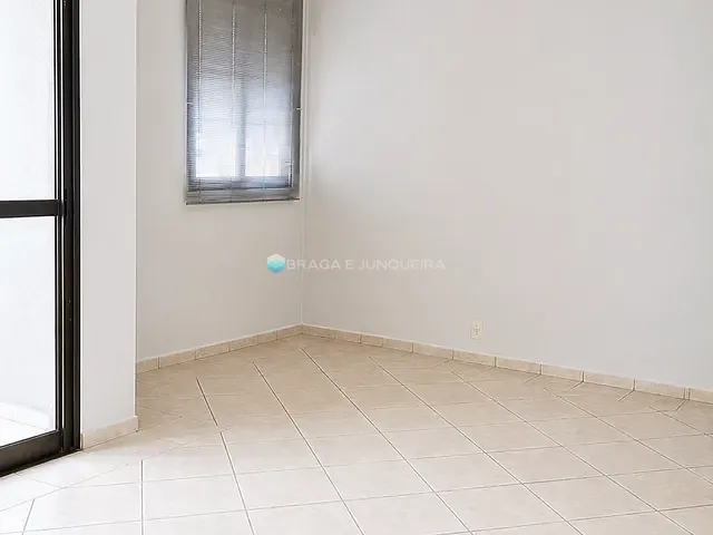 Apartamento 3 quartos e 2 banheiros, para alugar, no bairro Vila Redentora em São José do Rio Preto