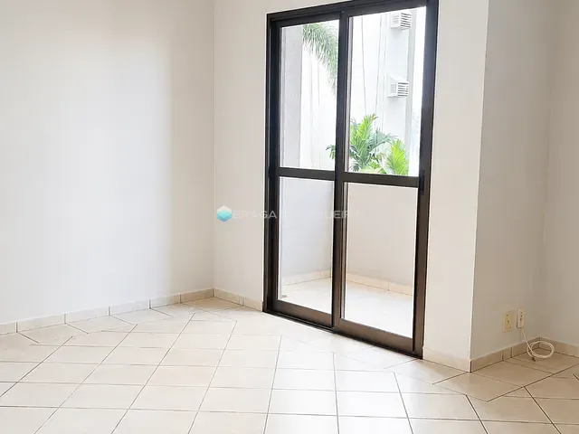 Apartamento 3 quartos e 2 banheiros, para alugar, no bairro Vila Redentora em São José do Rio Preto