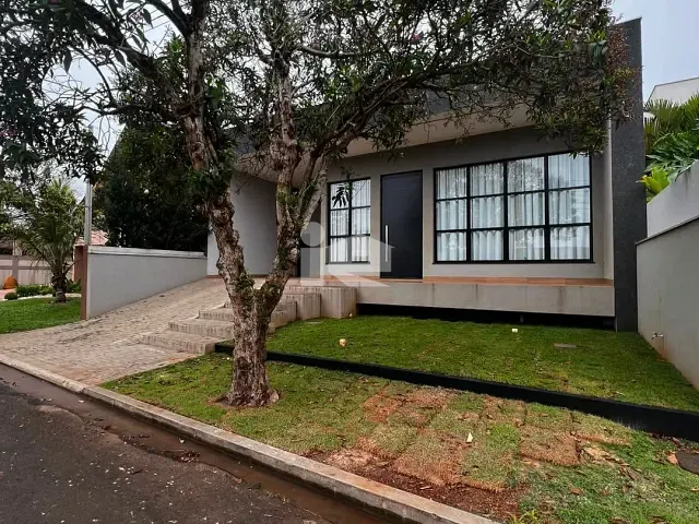 Casa 3 quartos e 3 banheiros, à venda, no bairro Condomínio Costa do sol em Rolândia