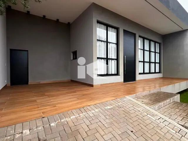 Casa 3 quartos e 3 banheiros, à venda, no bairro Condomínio Costa do sol em Rolândia
