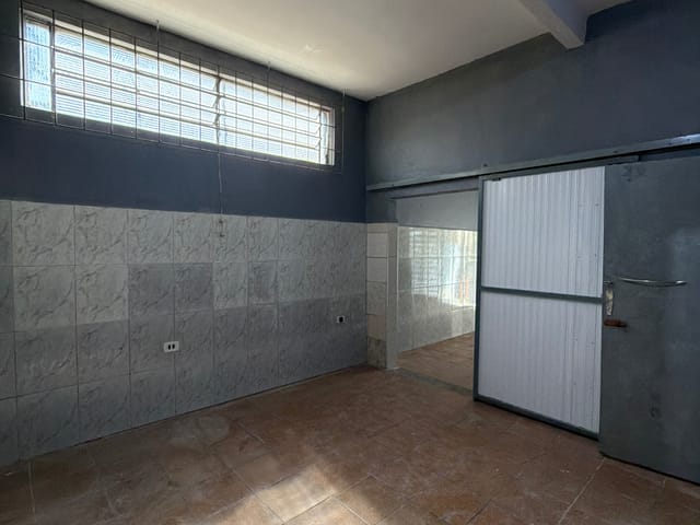 Casa 1 quarto e 1 banheiro, para alugar, no bairro Vila Bertini em Americana