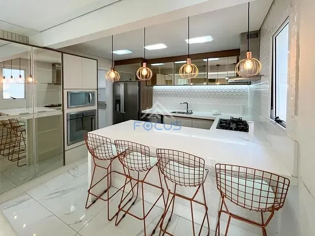 Casa com 250m² 4 quartos e 4 banheiros, à venda, no bairro Jardim Ermida I em Jundiaí