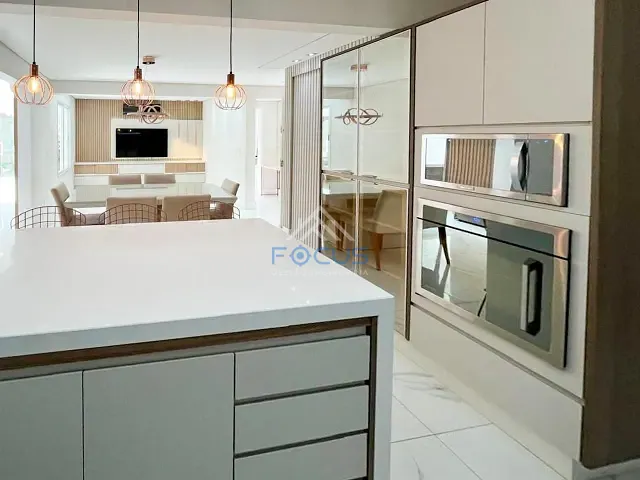 Casa com 250m² 4 quartos e 4 banheiros, à venda, no bairro Jardim Ermida I em Jundiaí