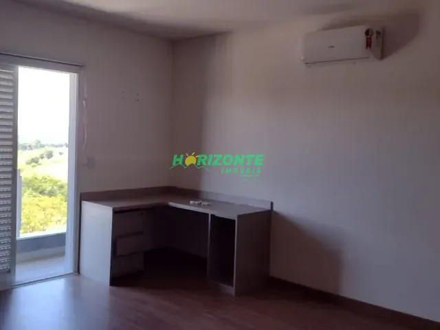 Casa com 450m² 3 quartos e 4 banheiros, à venda ou para alugar, no bairro Condomínio Residencial Alphaville em São José dos Campos