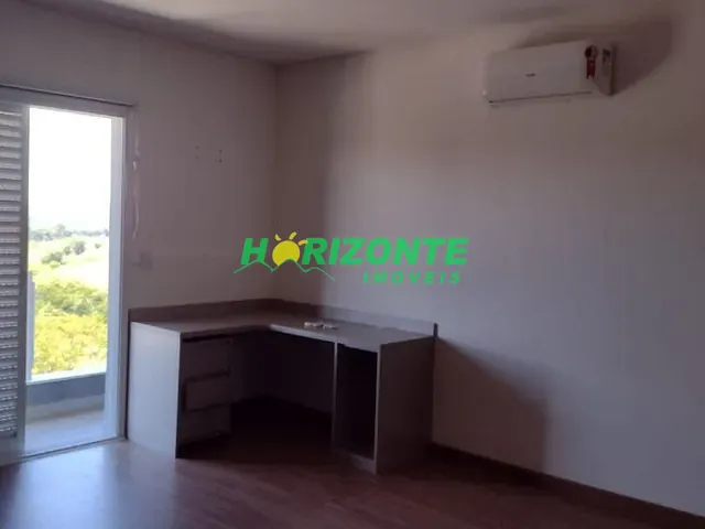 Casa com 450m² 3 quartos e 4 banheiros, à venda ou para alugar, no bairro urbanova em São José dos Campos
