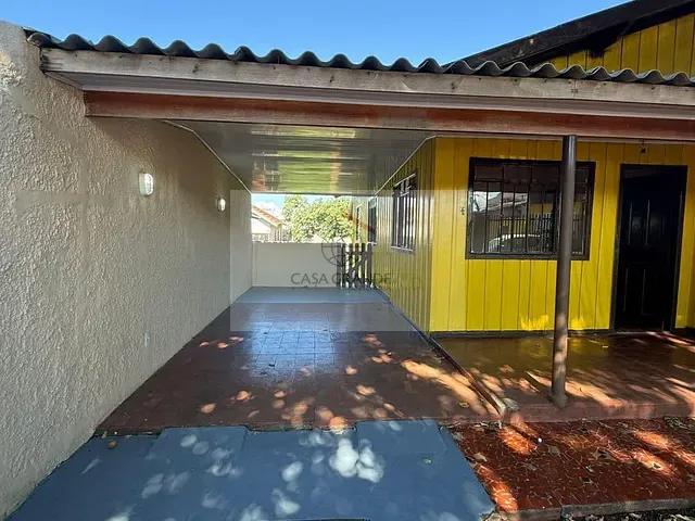 Casa 3 quartos e 1 banheiro, para alugar, no bairro Centro em Rolândia