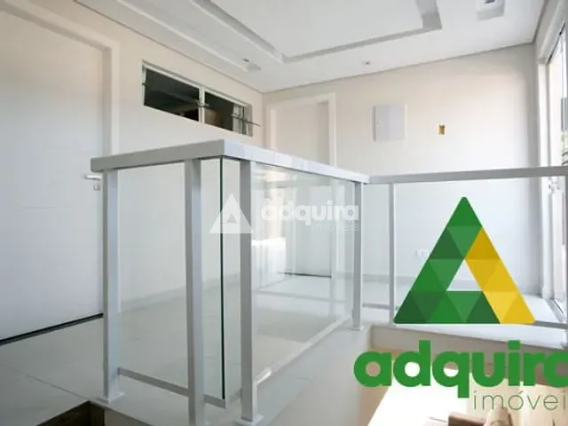 Sobrado com 360m² 7 quartos e 8 banheiros, à venda, no bairro Centro em Matinhos