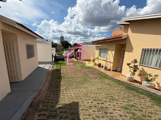 Casa com 92m² 3 quartos e 1 banheiro, à venda, no bairro Goiabeiras em Cuiabá