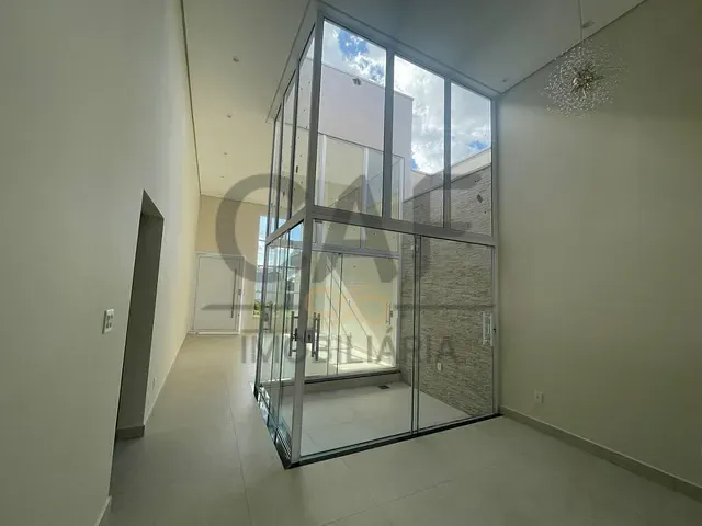 Casa com 310m² 3 quartos e 2 banheiros, à venda, no bairro Vila Jorge Zambon em Jaguariúna