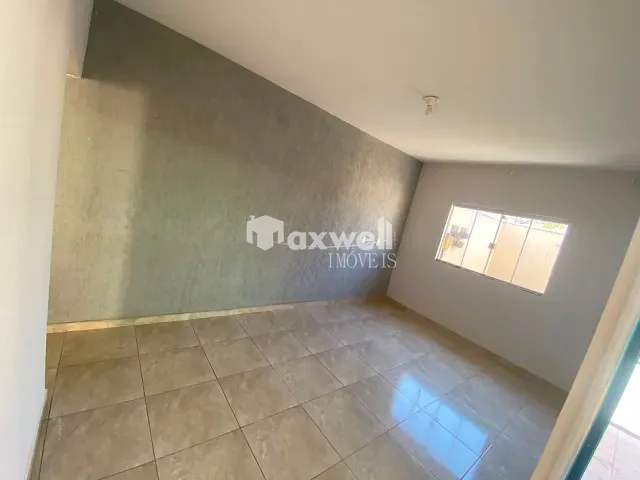 Casa 2 quartos e 2 banheiros, para alugar, no bairro Setor Serra Dourada - 3ª Etapa em Aparecida de Goiânia