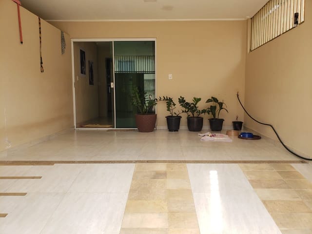 Casa 3 quartos e 2 banheiros, à venda, no bairro Granjaria em Cataguases