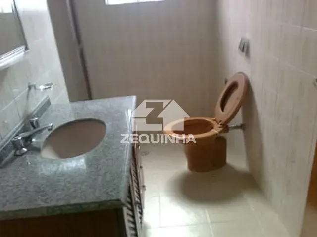 Casa com 167m² 3 quartos e 1 banheiro, à venda, no bairro Vila Yolanda em Osasco