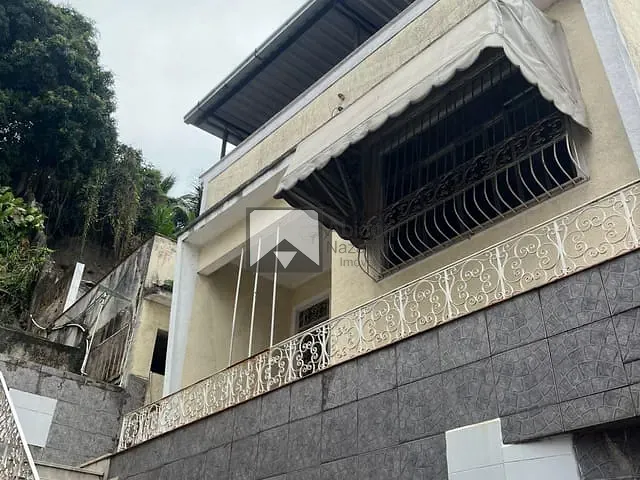 Casa com 250m², à venda, no bairro Ponta D'Areia em Niterói