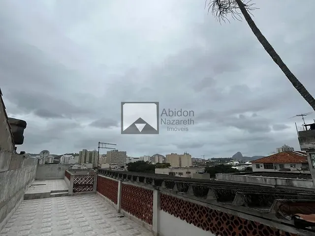 Casa com 250m², à venda, no bairro Ponta D'Areia em Niterói