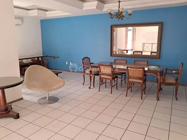 Casa com 510m² 5 quartos e 6 banheiros, à venda, no bairro Ininga em Teresina