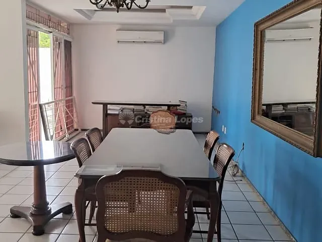 Casa com 510m² 5 quartos e 6 banheiros, à venda, no bairro Ininga em Teresina