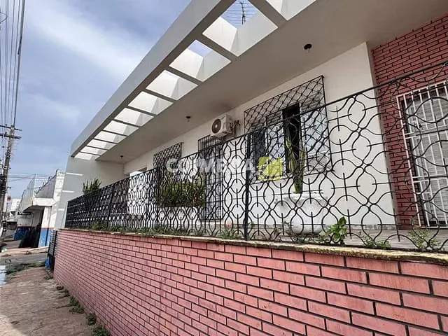 Casa com 466m² 4 quartos e 3 banheiros, à venda, no bairro Aldeia em Santarém