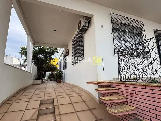 Casa com 466m² 4 quartos e 3 banheiros, à venda, no bairro Aldeia em Santarém