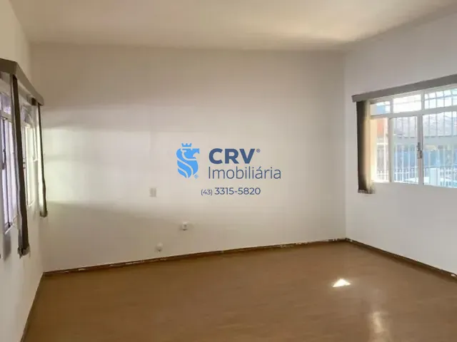 Casa com 501m² 3 quartos e 3 banheiros, à venda, no bairro Jardim Shangri-la A em Londrina