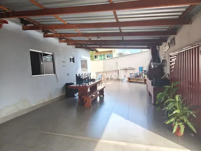 Casa 3 quartos e 2 banheiros, à venda, no bairro Jardim Rio Grande em Aparecida de Goiânia